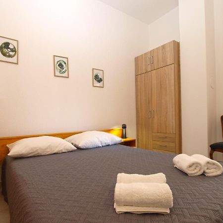 Apartemnts Guido 762 Apartment Pjescana Uvala Exterior photo