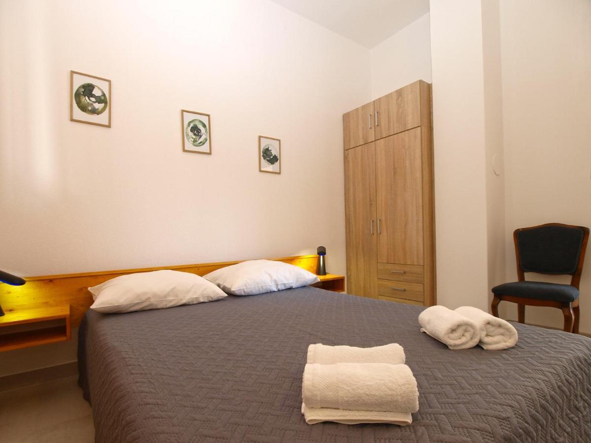 Apartemnts Guido 762 Apartment Pjescana Uvala Exterior photo