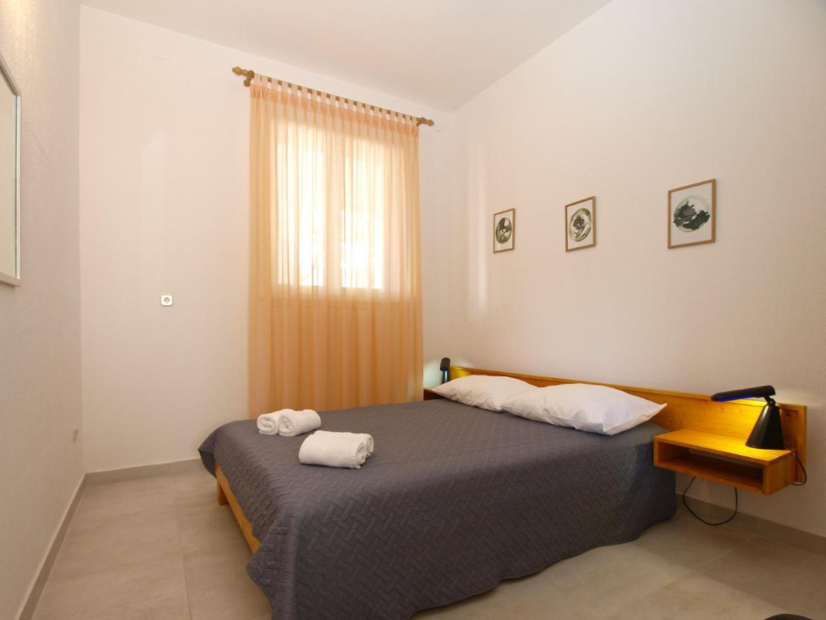 Apartemnts Guido 762 Apartment Pjescana Uvala Exterior photo