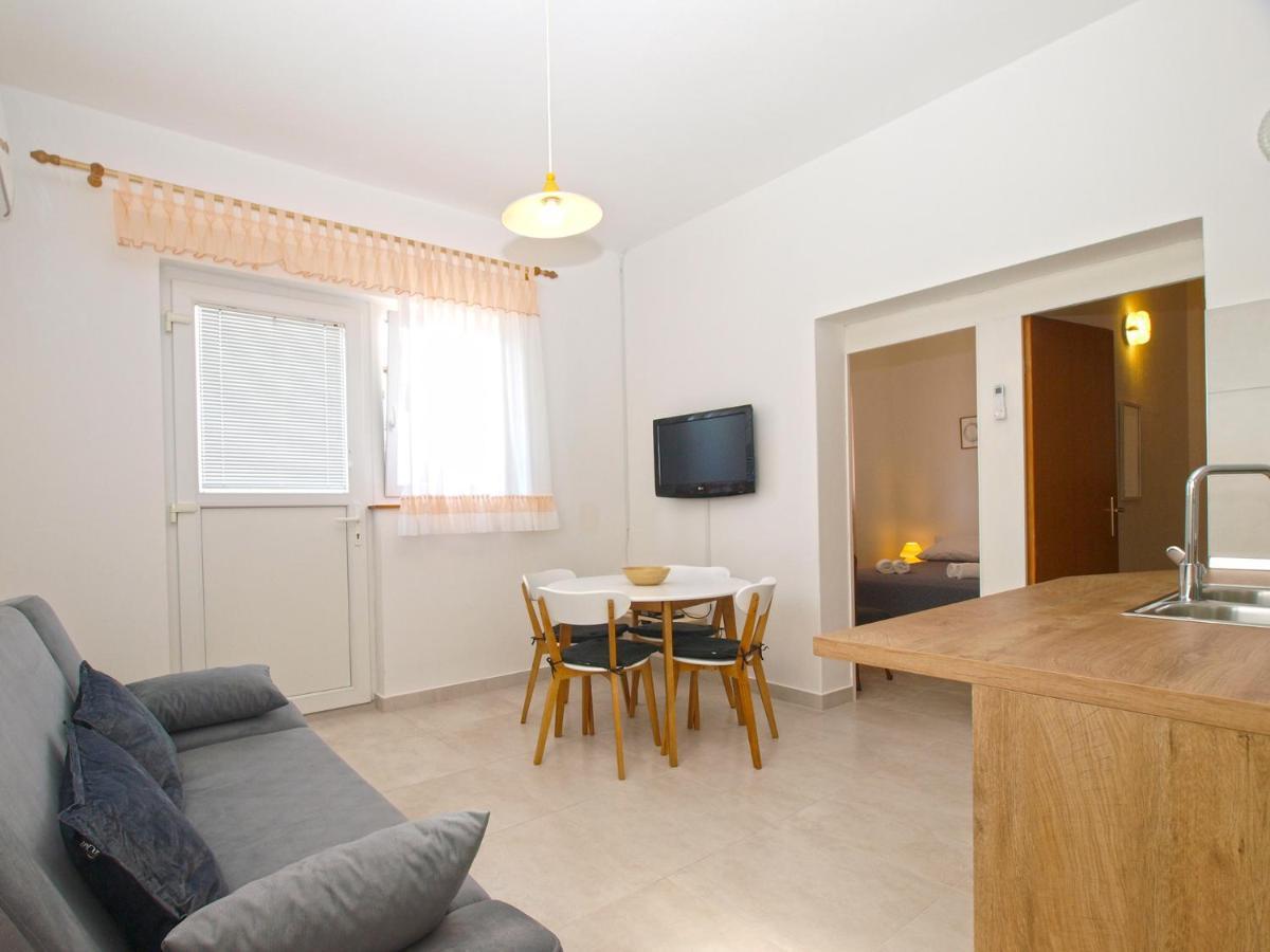 Apartemnts Guido 762 Apartment Pjescana Uvala Exterior photo