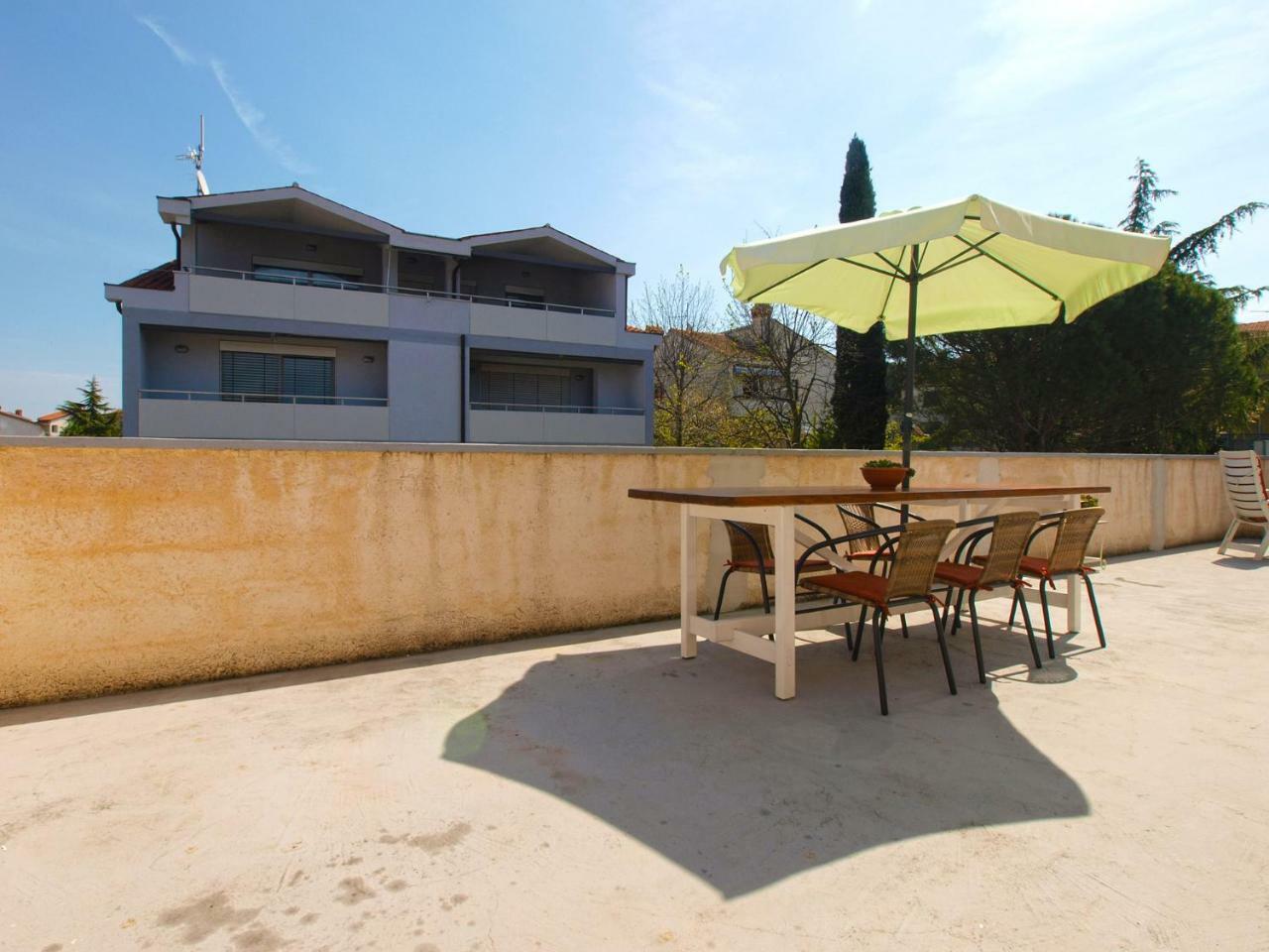 Apartemnts Guido 762 Apartment Pjescana Uvala Exterior photo