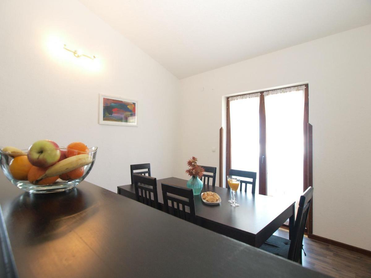 Apartemnts Guido 762 Apartment Pjescana Uvala Exterior photo
