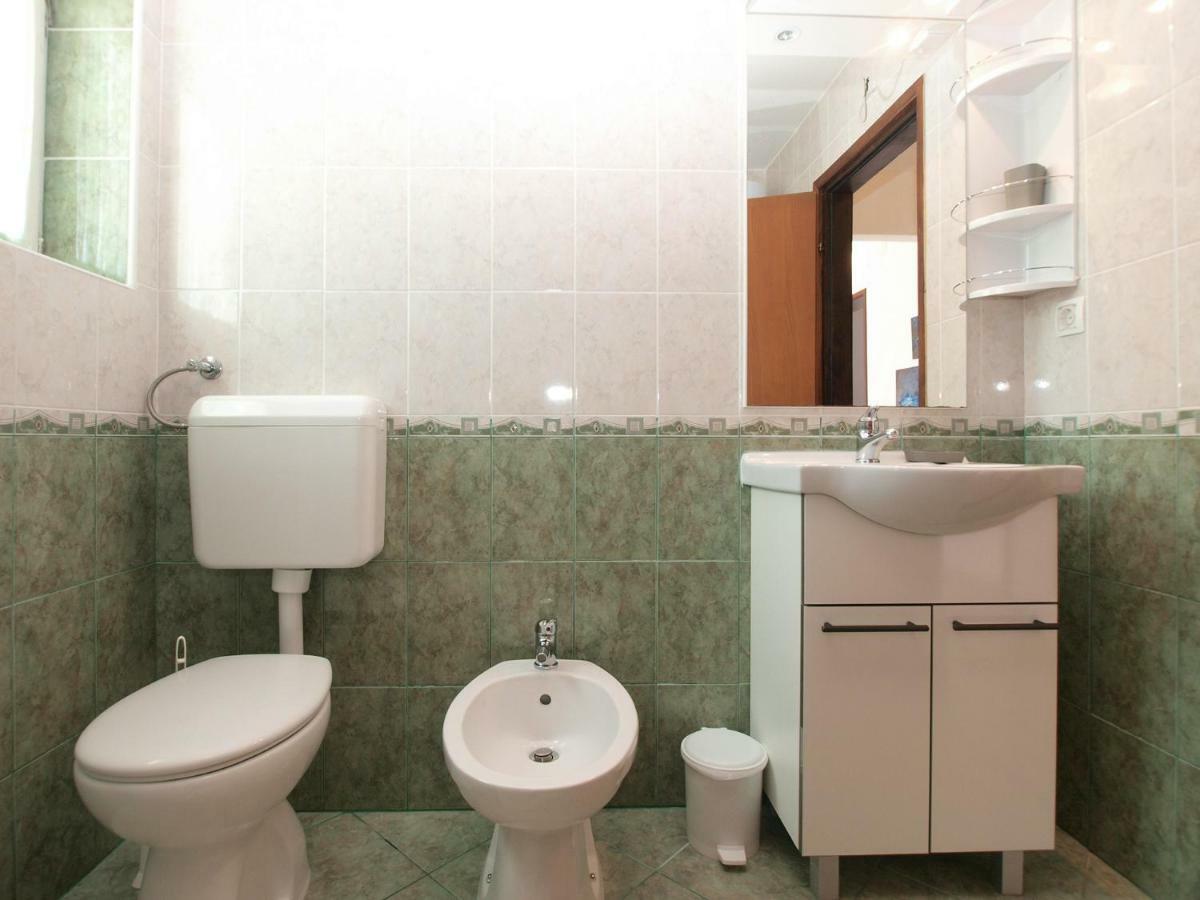 Apartemnts Guido 762 Apartment Pjescana Uvala Exterior photo
